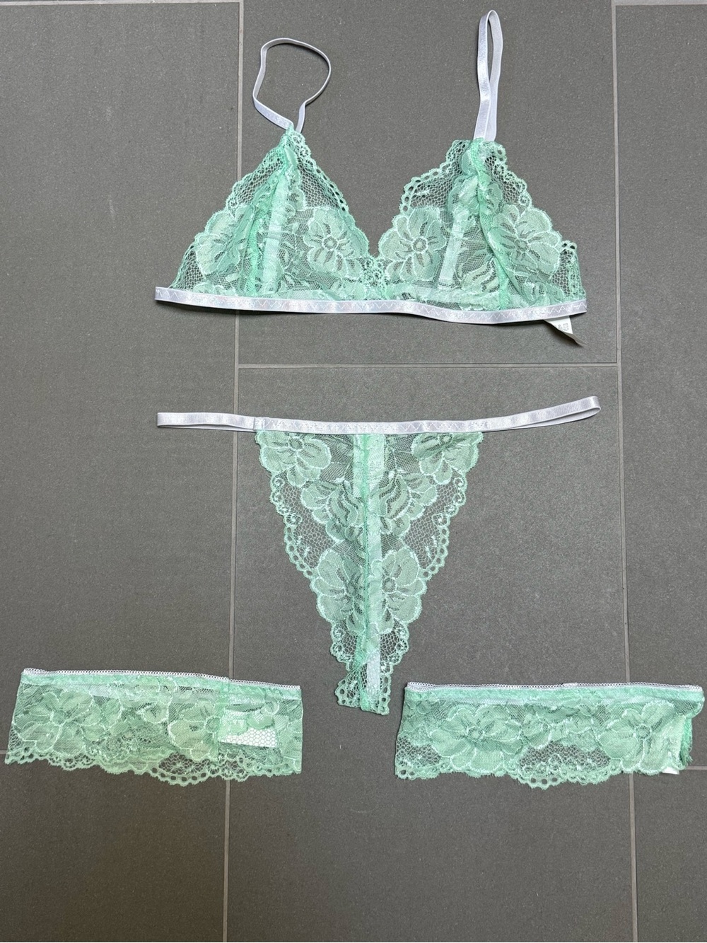 SHEIN Mint Lace Bralette & Thong 3-Piece Set